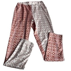 Colorful Splitz: The Silky Sensation of Two-Tone Pants! Medium‎ Size